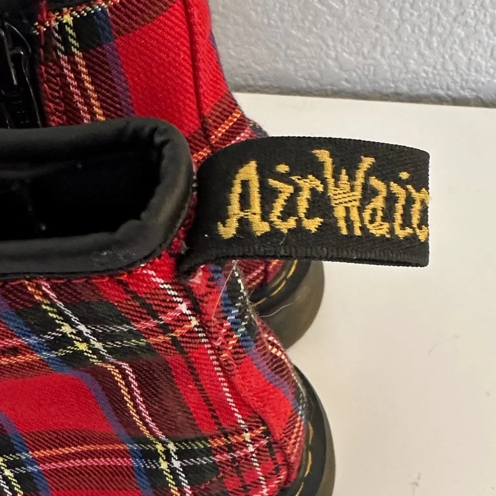 Dr. Martens Kid's Tartan Red Blue Plaid Lace-Up Boots Size‎ 1